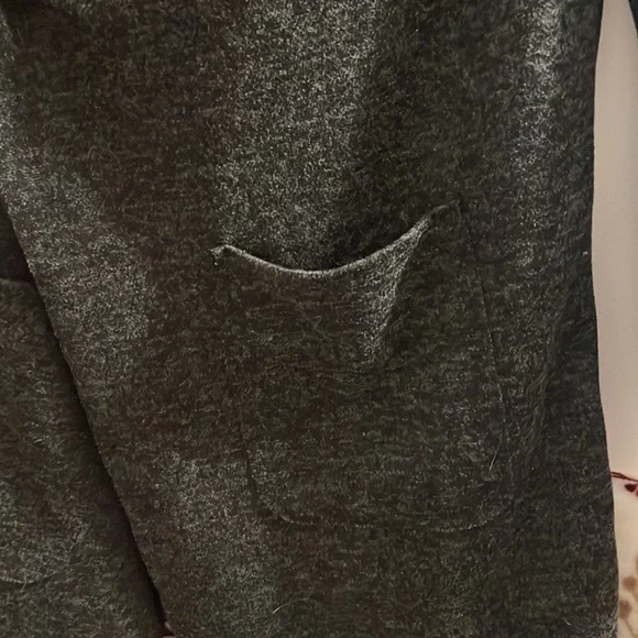 Cardigan - Picture 4 of 6